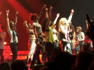 steel_panther_olympia_boobs