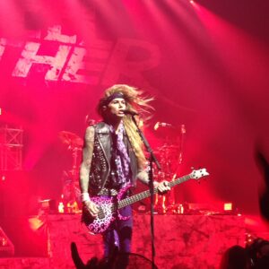 steel_panther_olympia_pink