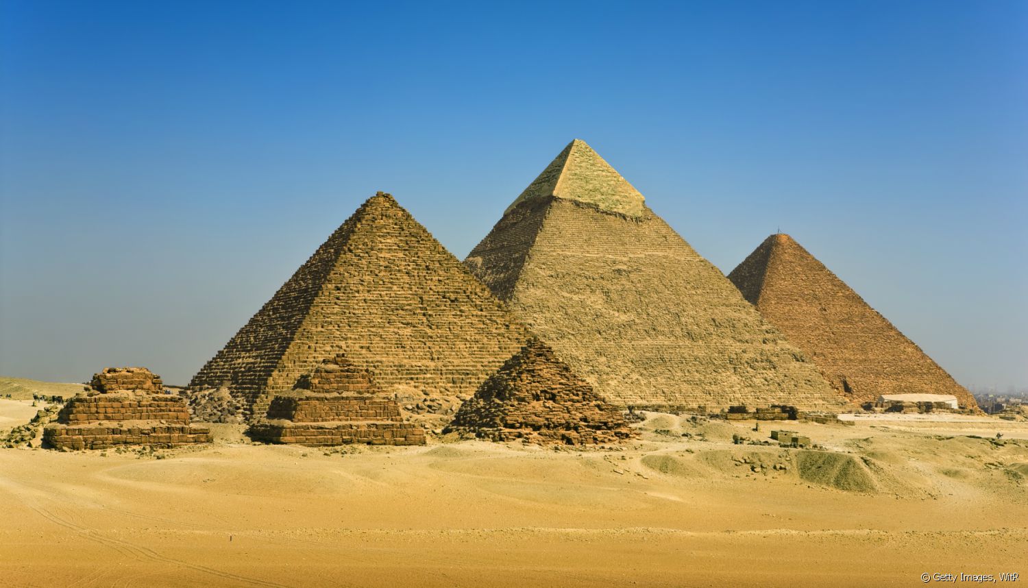Les Pyramides de Gizeh: Un Voyage Majestueux