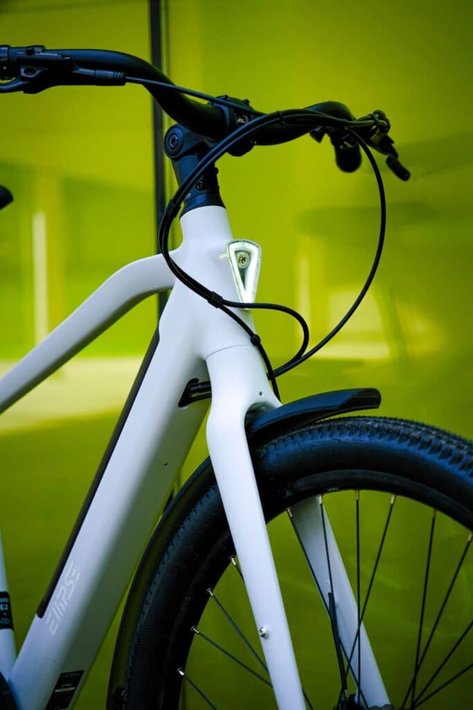 Lumière avant de l'Ellipse Bike E2